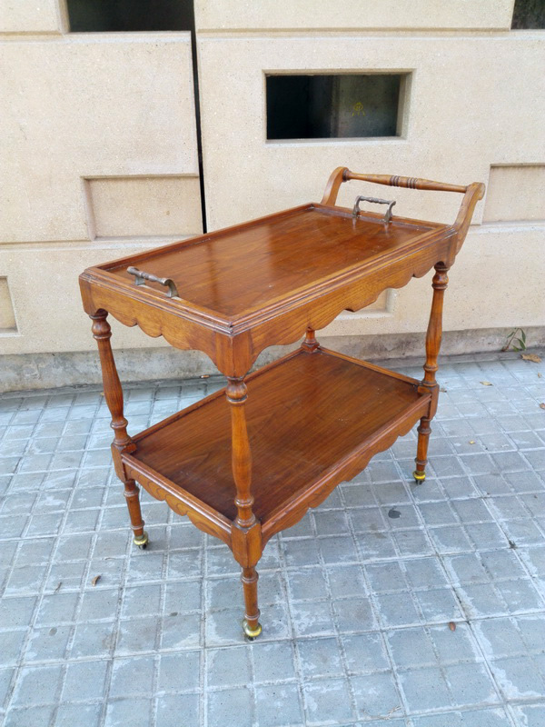 carro mesa camarera bandeja madera hotel 79-85.5x74-89x45.5 (36eu.) 1u